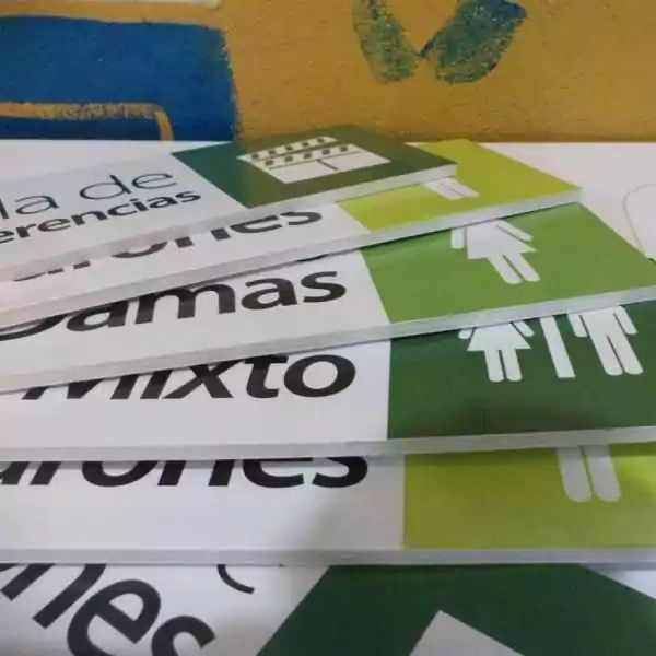 Impresión sobre Sintra en Látex Impresión sobre Sintra en Látex